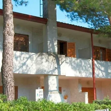 Delightful Detached With Outdoor Space To Relax Hotel