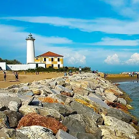 Delightful Detached With Outdoor Space To Relax Hotel Bibione
